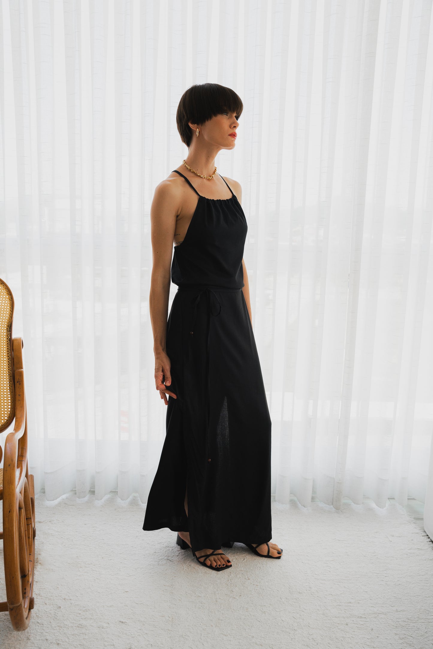 Vestido Alça Cruzada Preto