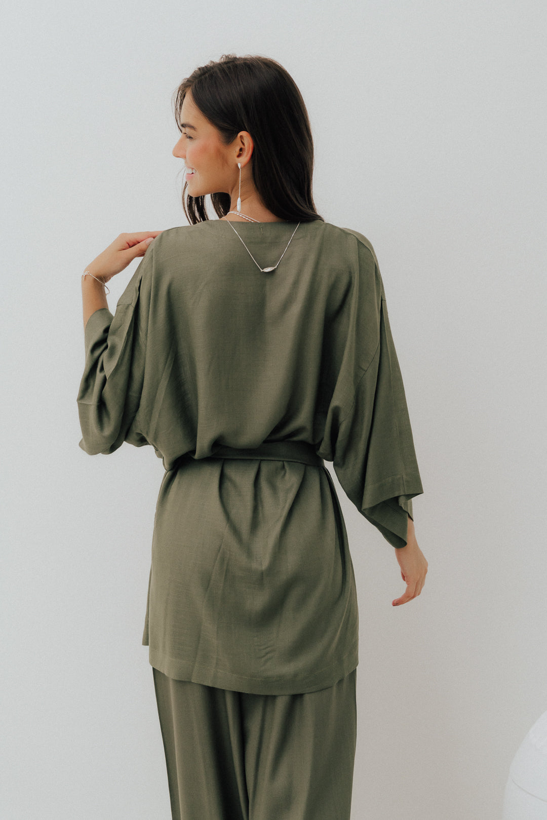 Kimono Reto Fenda Oliva