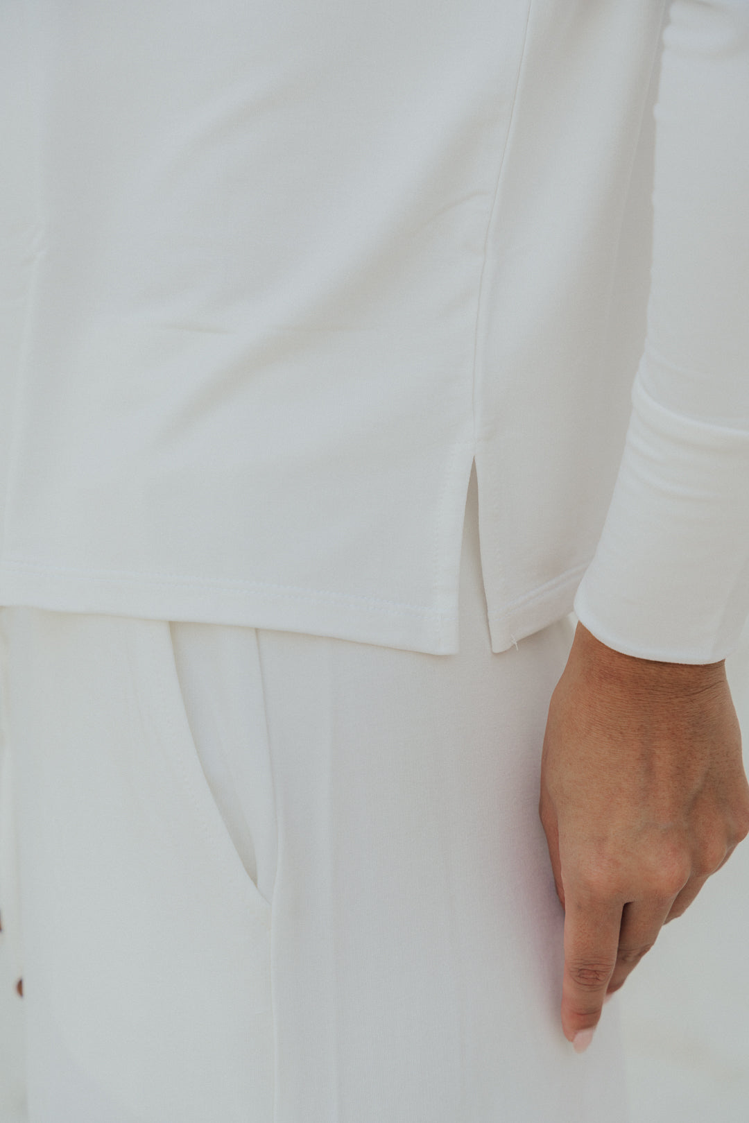 Blusa Quadrada Fenda Moletinho Off White